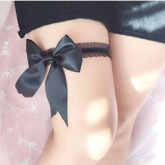 Jartiera elastica 25 cm cu fundita satin si voal Negru1 Jartiera elastica 25 cm cu fundita satin si voal Negru