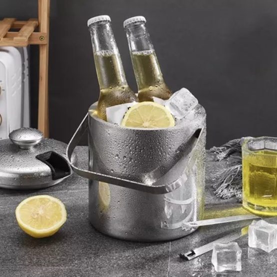 Recipient pentru cuburi de gheata, capacitate 1.3 l, Argintiu