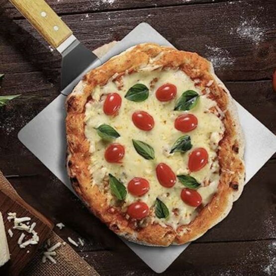 Paleta pentru pizza multifunctionala 30.3x47x7 cm Paleta pentru pizza multifunctionala 30.3x47x7 cm