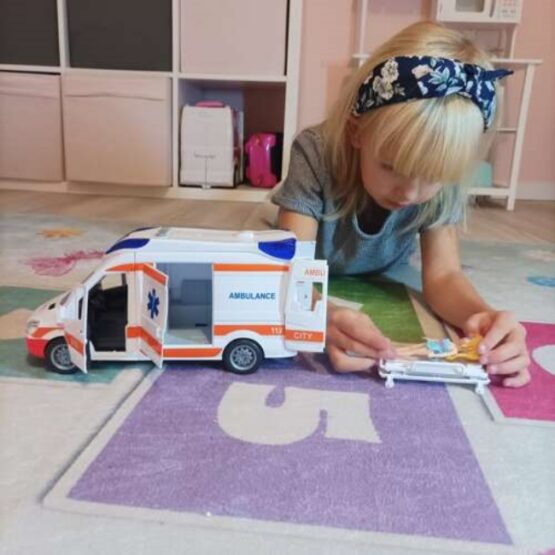Masinuta ambulanta cu targa, sunete si lumini, Alb Masinuta ambulanta cu targa, sunete si lumini, Alb