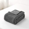 Patura pufoasa microfibra, dimensiuni 1.6 x 2 m, Gri - KESNUP Patura pufoasa microfibra, dimensiuni 1.6 x 2 m, Gri - KESNUP