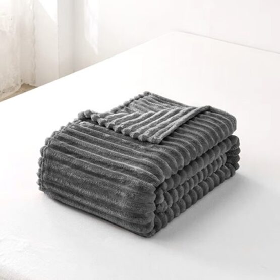 Patura pufoasa microfibra, dimensiuni 1.6 x 2 m, Gri - KESNUP Patura pufoasa microfibra, dimensiuni 1.6 x 2 m, Gri - KESNUP