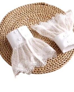 Set 2 mansete detasabile din dantela cu nasturasi, Alb - KESNUP