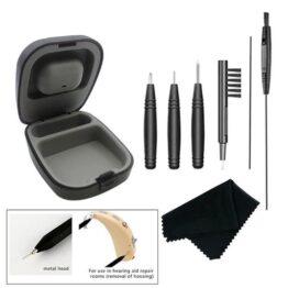 Kit profesional de curatare aparat auditiv, compus din 8 piese, Negru Kit profesional de curatare aparat auditiv, compus din 8 piese, Negru