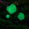 Lampa solara de exterior tip 3 flori de trandafir, ideala pentru curte, Alb / Verde Lampa solara de exterior tip 3 flori de trandafir, ideala pentru curte, Alb / Verde