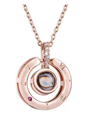 Lantisor cu proiectie "Te Iubesc" in 100 de limbi, Rose