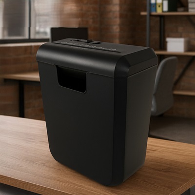Distrugator de documente cu capacitate de taiere 6 coli tip A4 KESNUP, taiere in banda tip strip-cut, protectie supraincalzire, capacitate cos 10L, dimensiuni 30.5 x 15.5 x 31.5 cm, Negru