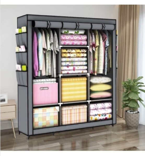 Dulap pliabil din material textil KESNUP, sifonier pentru haine si incaltaminte cu suport metalic, rafturi de depozitare, 2 sectiuni pentru umerase, 4 buzunare laterale, cu fermoar, usor de asamblat, dimensiuni 170 x 45 x 130 cm, Gri Inchis