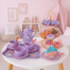 Set jucarie educativa 48 de piese pentru petrecerea de ceai KESNUP, ideal pentru copii 3+ ani, include ceainic, cesti, farfurii, tacamuri, bomboane, gogosi, macarons, fursecuri, geanta de protectie si transport cu unicorn, Multicolor