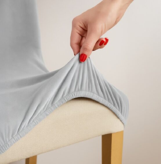 Set 6 huse protectie scaun KESNUP, marime universala, pentru scaune de bucatarie, birou, casa, restaurant, evenimente, material polyester si spandex catifelat, lavabile, banda elastica pentru fixare si antialunecare, 65 x 40 x 35 cm, Gri Deschis 5 Set 6 huse protectie scaun KESNUP, marime universala, pentru scaune de bucatarie, birou, casa, restaurant, evenimente, material polyester si spandex catifelat, lavabile, banda elastica pentru fixare si antialunecare, 65 x 40 x 35 cm, Gri Deschis