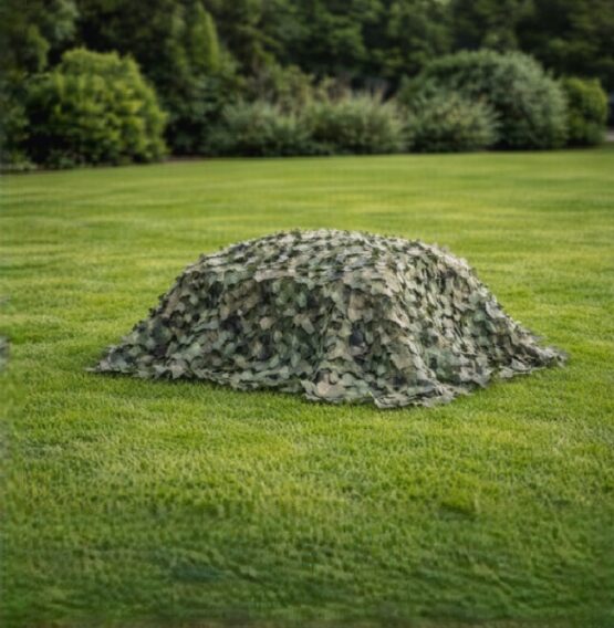 "Plasa de camuflaj pentru gard cu dimensiune 2 x 3 m si 100 clipsuri prindere KESNUP, camuflaj militar cu efect de umbrire, material polyester impermeabil, margini intarite cu snur, pentru gradina, camping, airsoft, camuflare proprietate, Verde inchis" 7 "Plasa de camuflaj pentru gard cu dimensiune 2 x 3 m si 100 clipsuri prindere KESNUP, camuflaj militar cu efect de umbrire, material polyester impermeabil, margini intarite cu snur, pentru gradina, camping, airsoft, camuflare proprietate, Verde inchis"